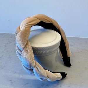 NWOT Champagne Velvet statement headband